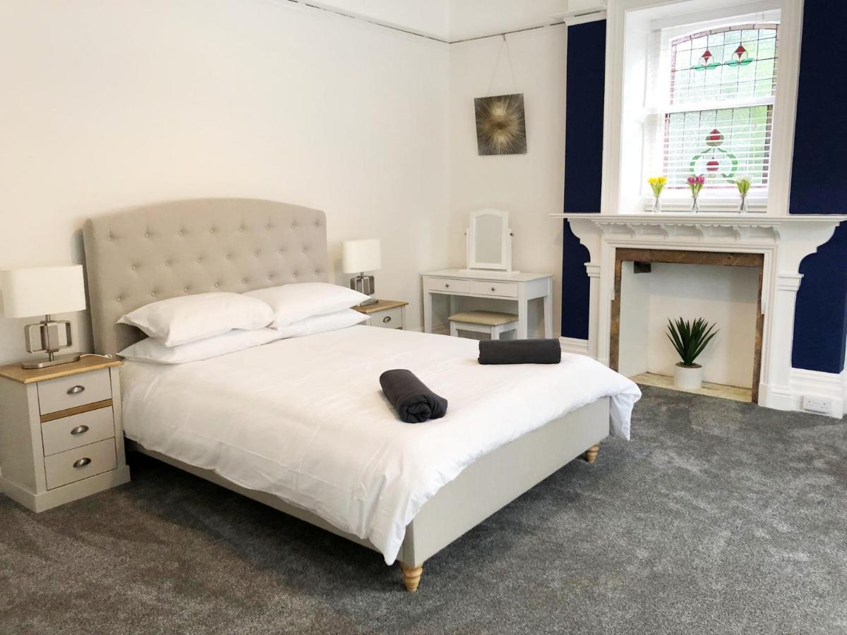 Summer Breeze. 3-Bed Apartment Close To The Beach Борнмът Екстериор снимка